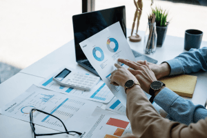 إدارة المخاطر التنظيمية والامتثالية